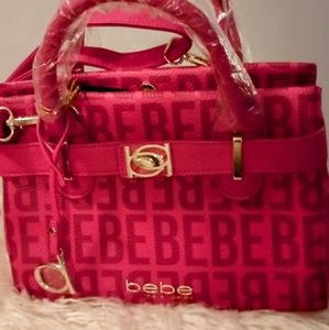 BEBE CANDY APPLE CROSSBODY  NWT
